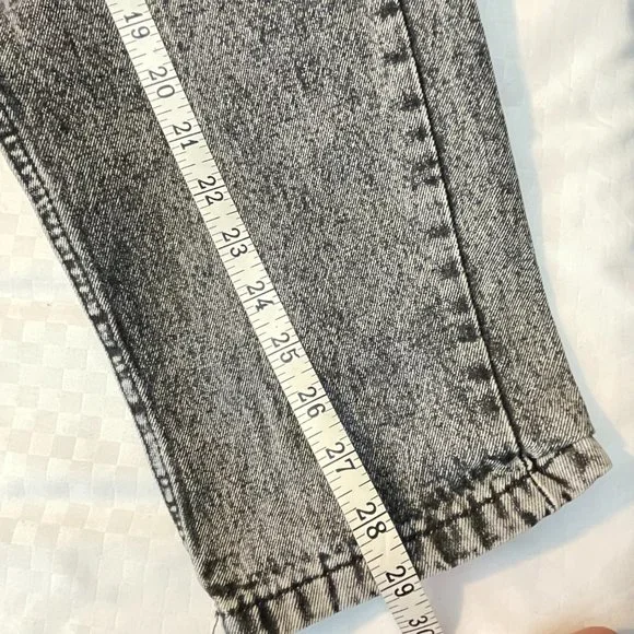 Shein Frosted Mom Jeans - Picture 6 of 8